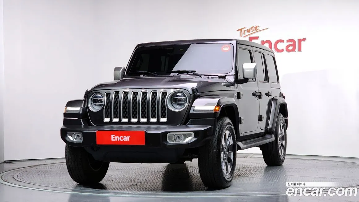 Jeep Wrangler — фото 1
