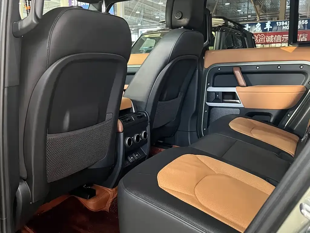 Land Rover Defender — фото 2