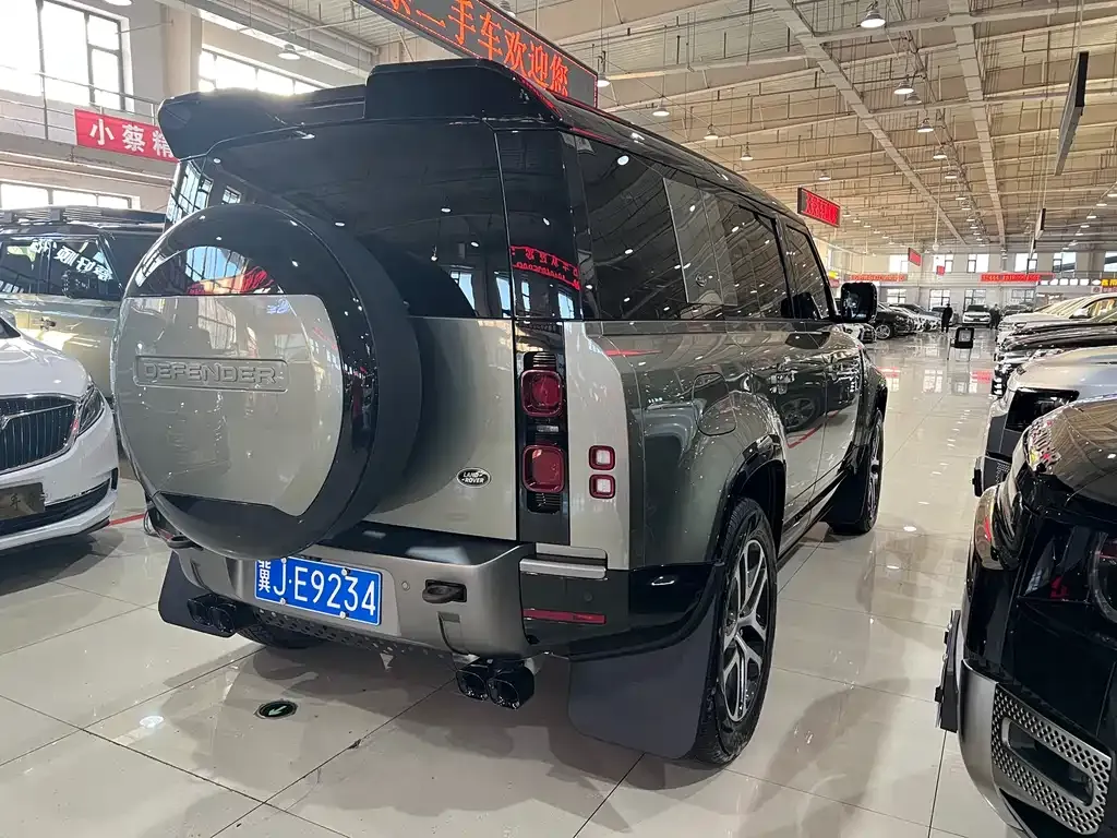 Land Rover Defender — фото 9