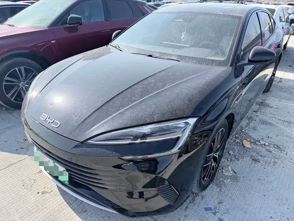 BYD Seal — фото 1