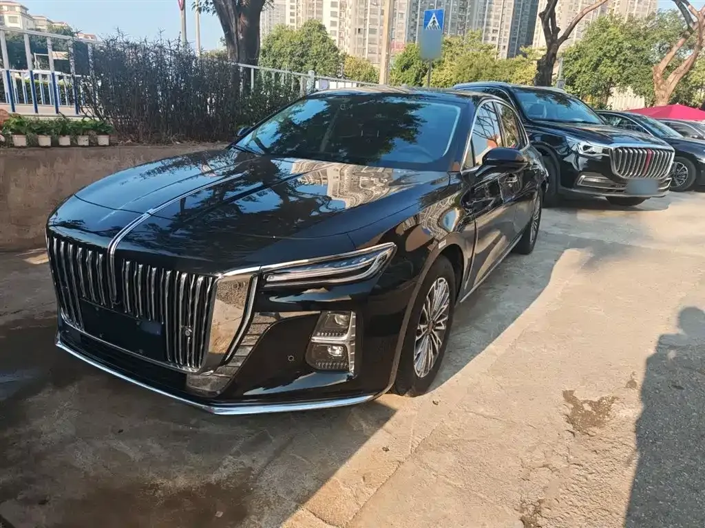 Hongqi H5 — фото 1