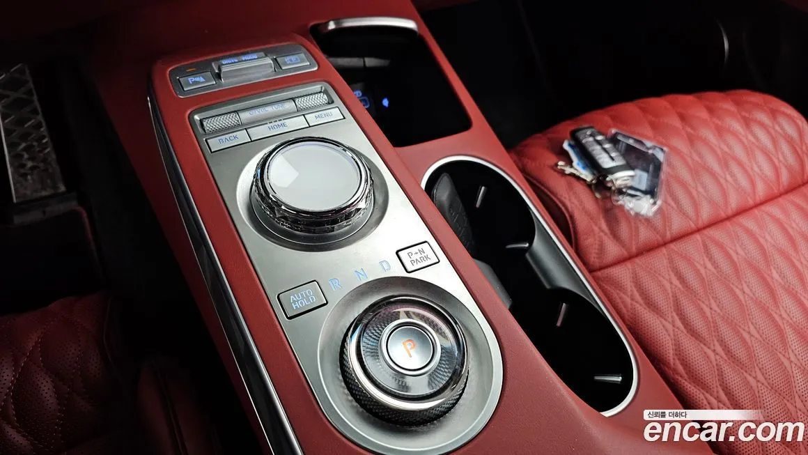 Genesis GV70 — фото 10
