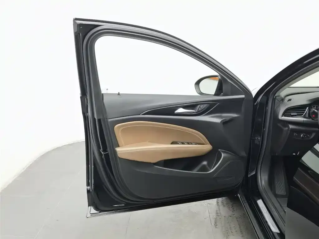 Buick Regal — фото 2