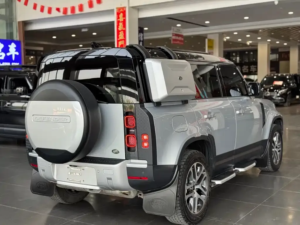 Land Rover Defender — фото 5