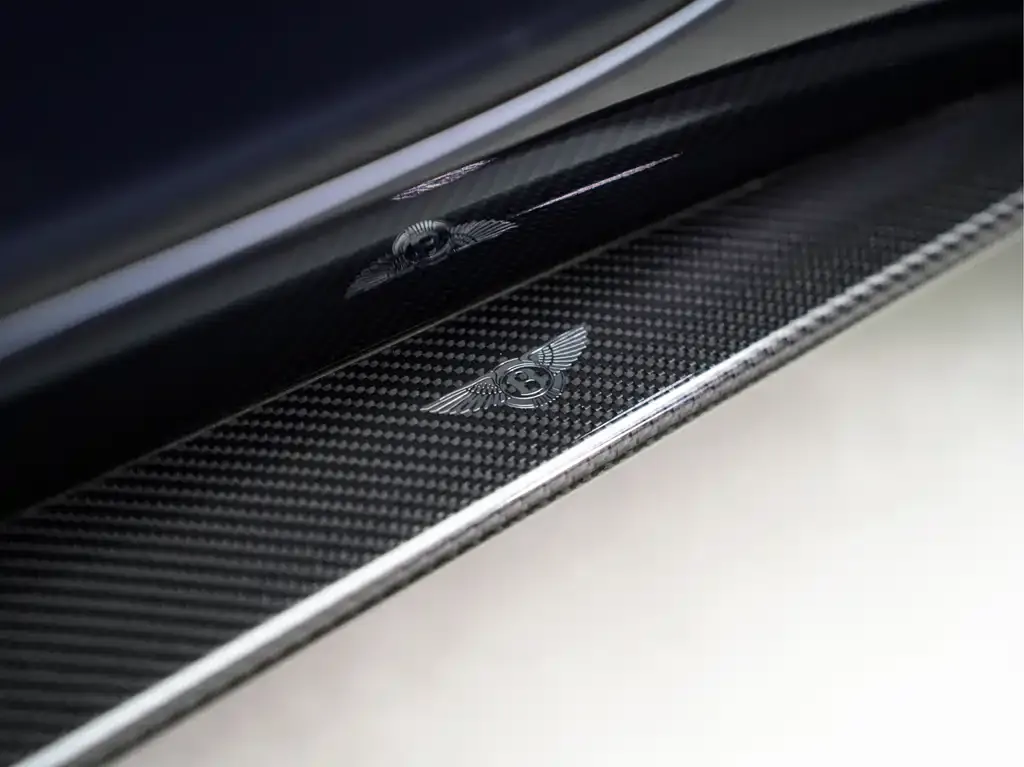 Bentley Flying Spur — фото 6