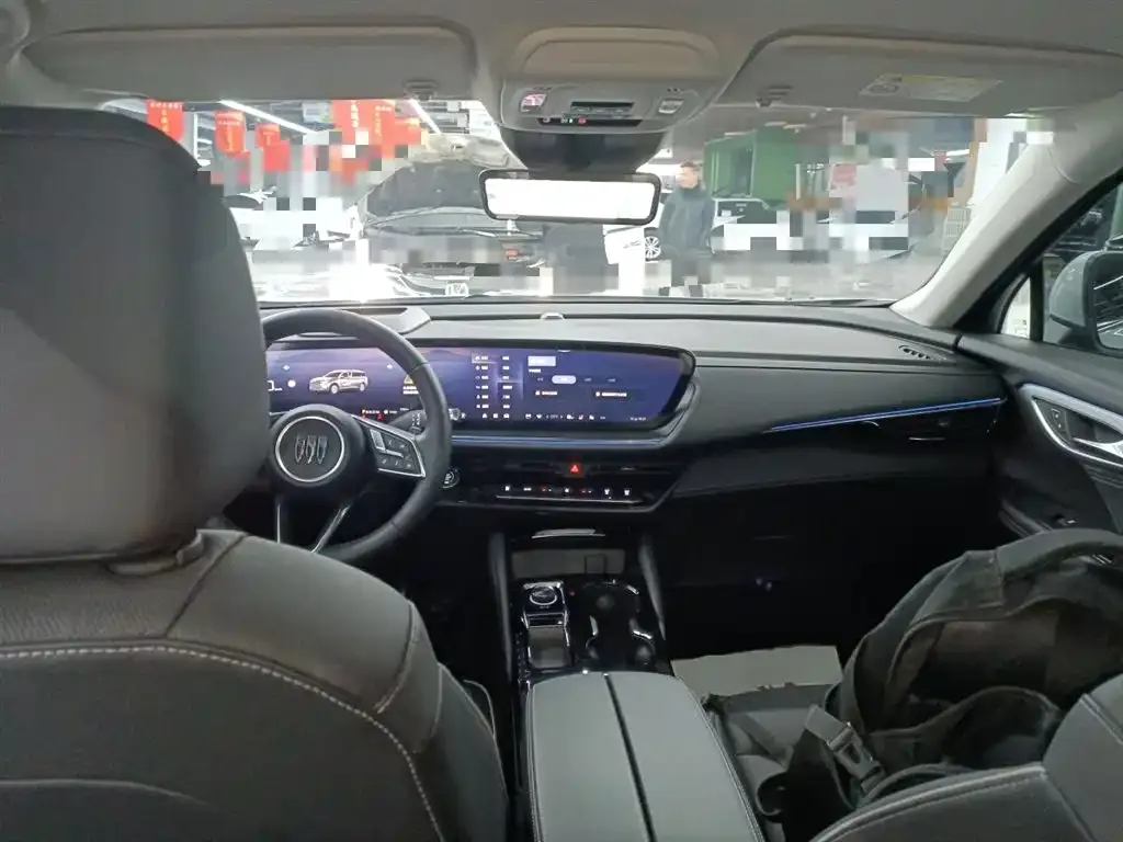 Buick Envision Plus — фото 2