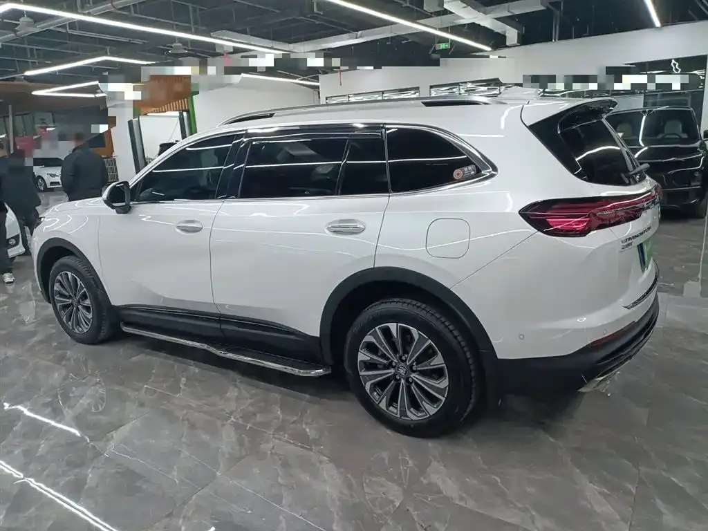 Buick Envision Plus — фото 9
