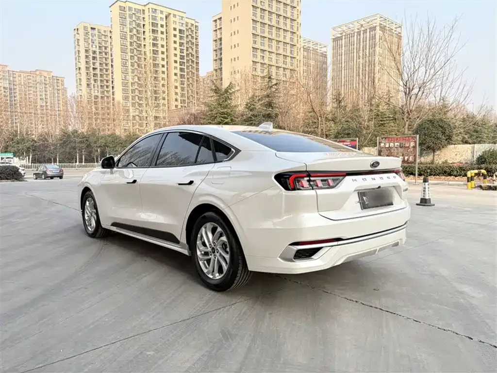 Ford Mondeo — фото 10