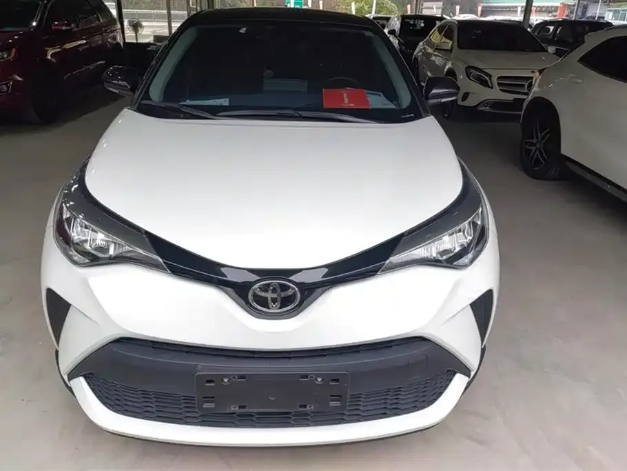 Toyota C-HR — фото 3
