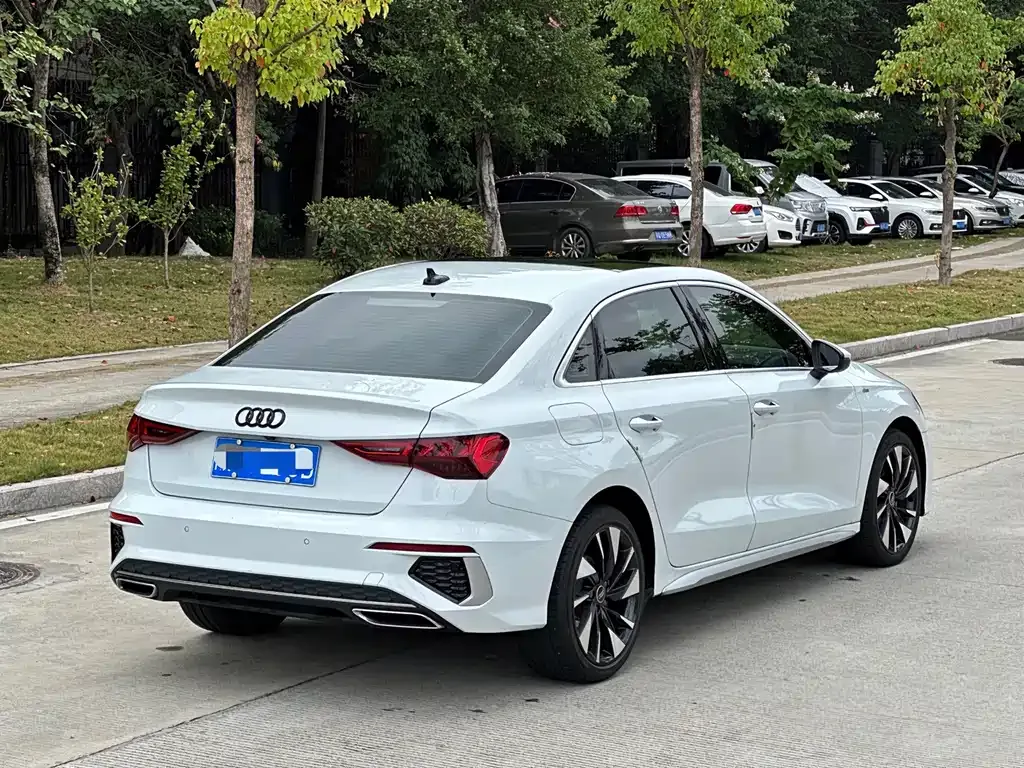 Audi A3 — фото 2