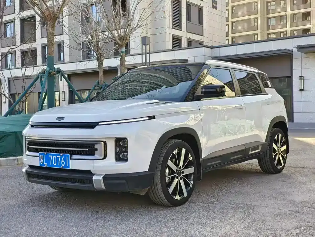 Geely Icon — фото 1