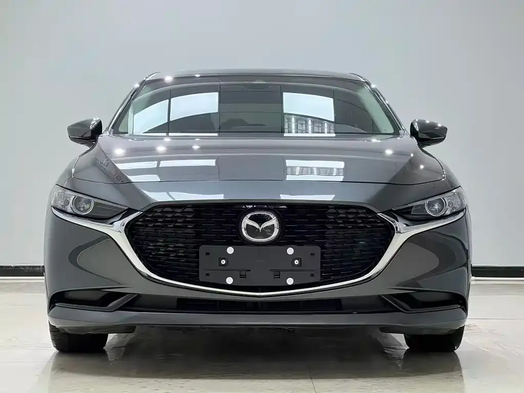 Mazda 3 Axela — фото 4