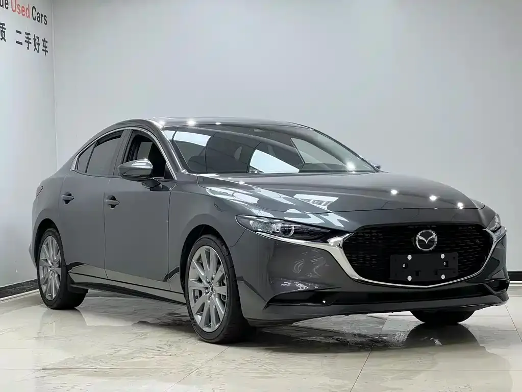 Mazda 3 Axela — фото 2