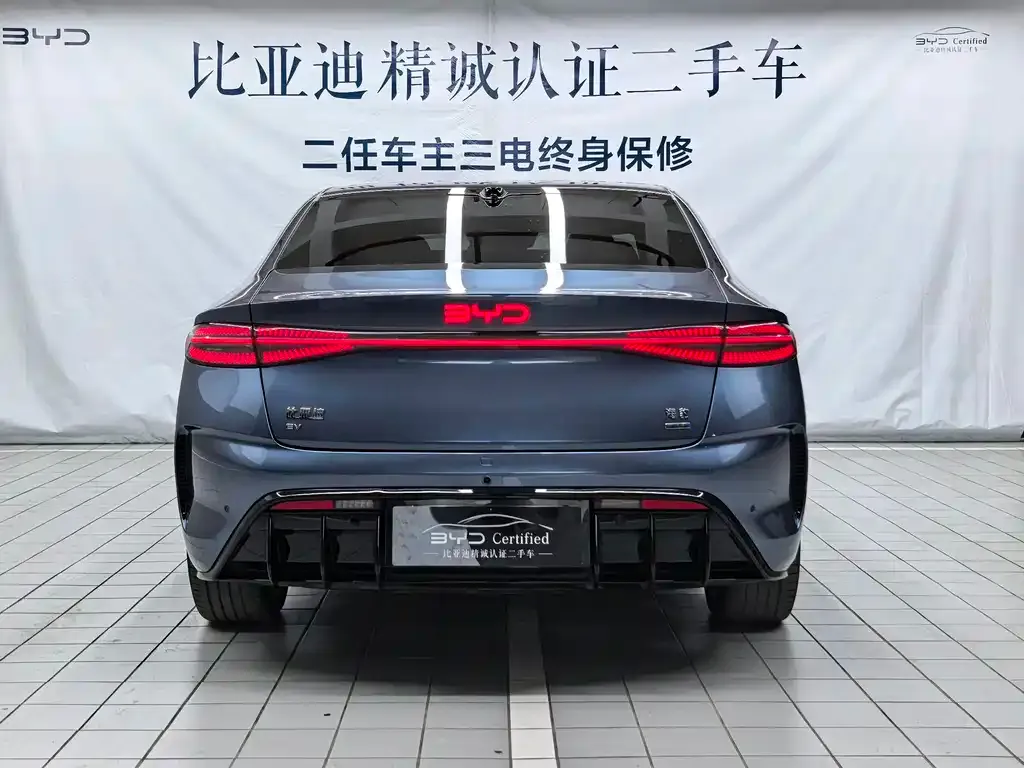 BYD Seal — фото 8