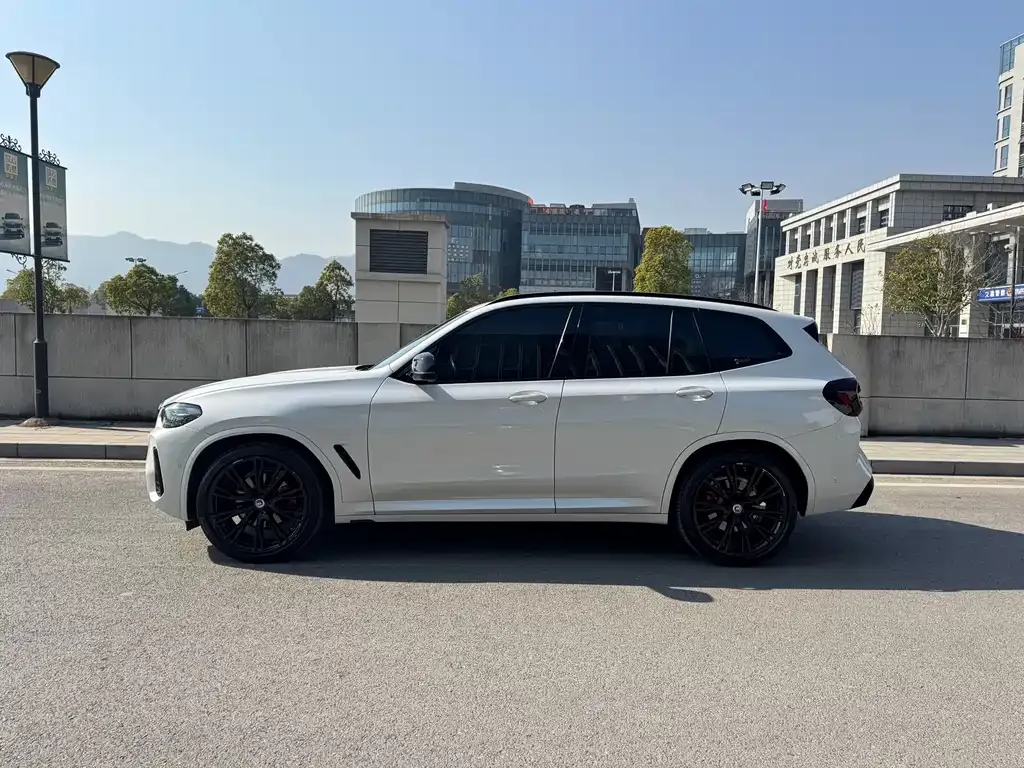 BMW X3 — фото 10