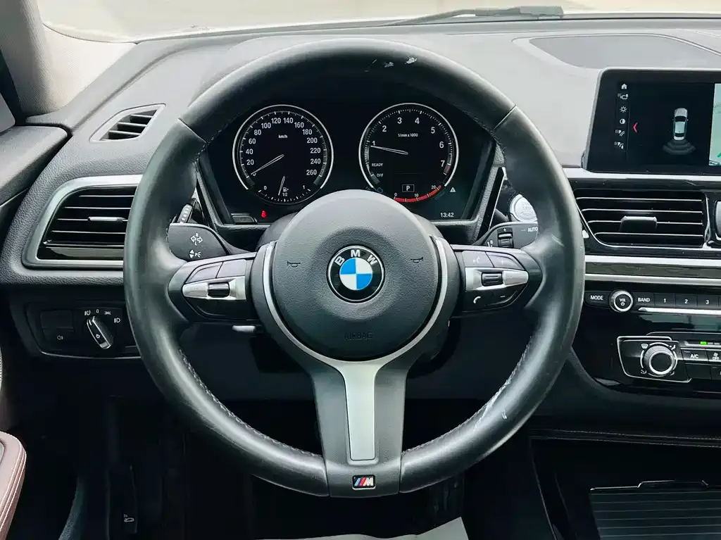 BMW 1 Series — фото 9