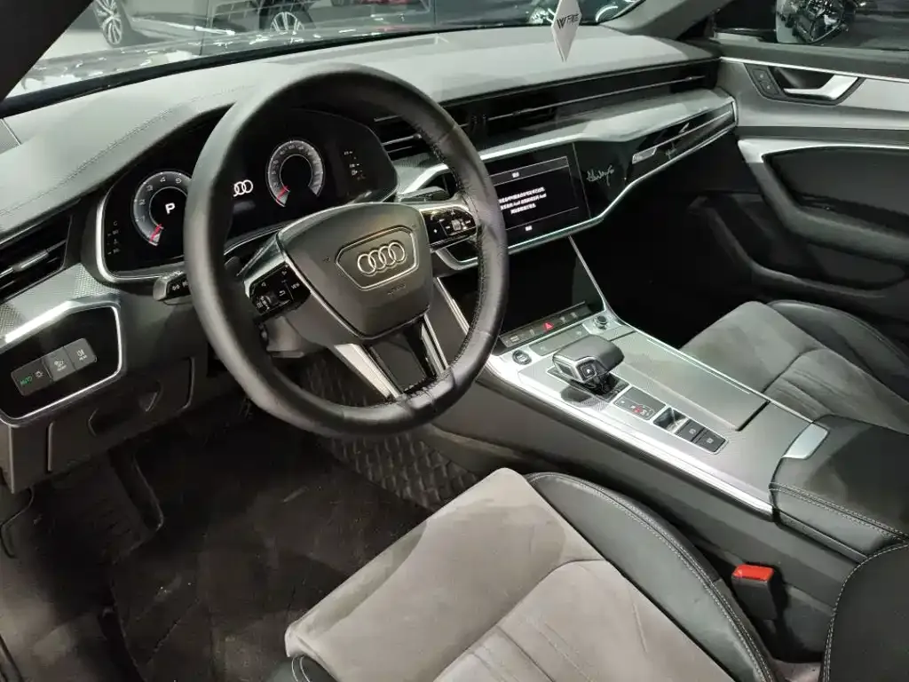 Audi A6L — фото 7