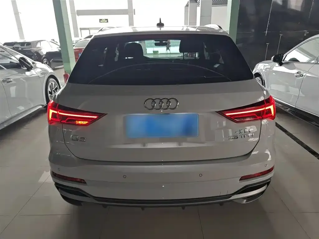 Audi Q3 — фото 10