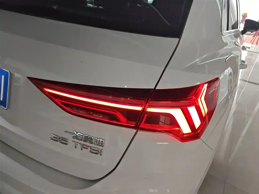 Audi Q3 — фото 4