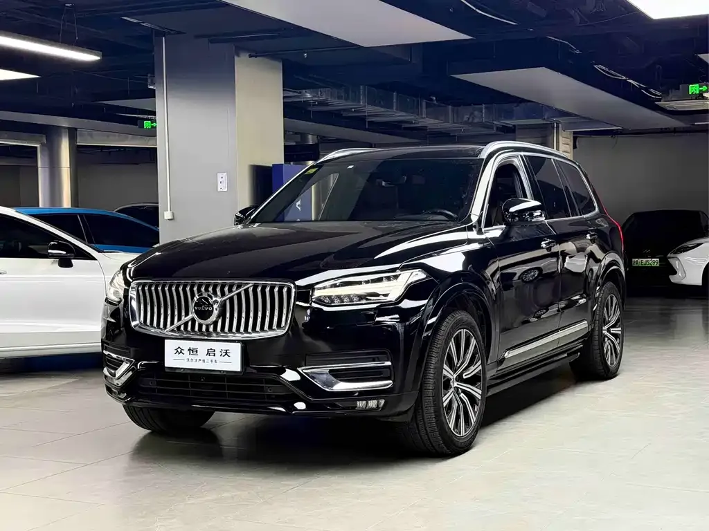 Volvo XC90 — фото 1