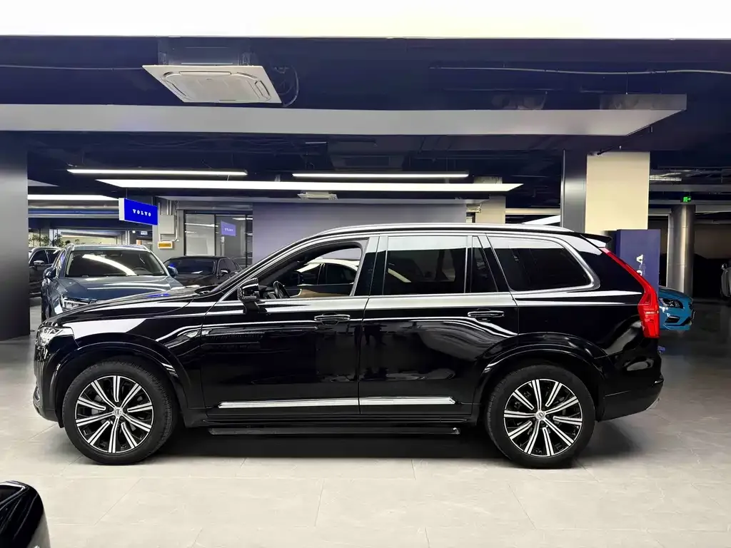 Volvo XC90 — фото 4