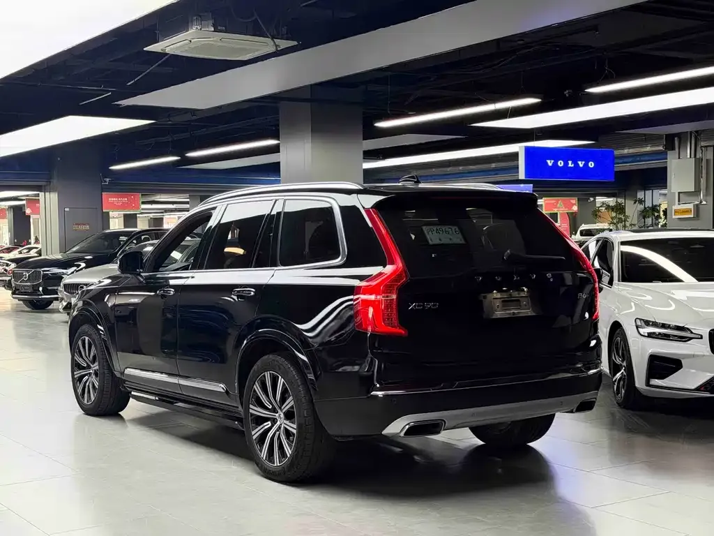 Volvo XC90 — фото 2