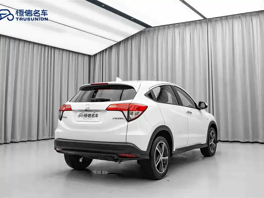 Honda Vezel — фото 6