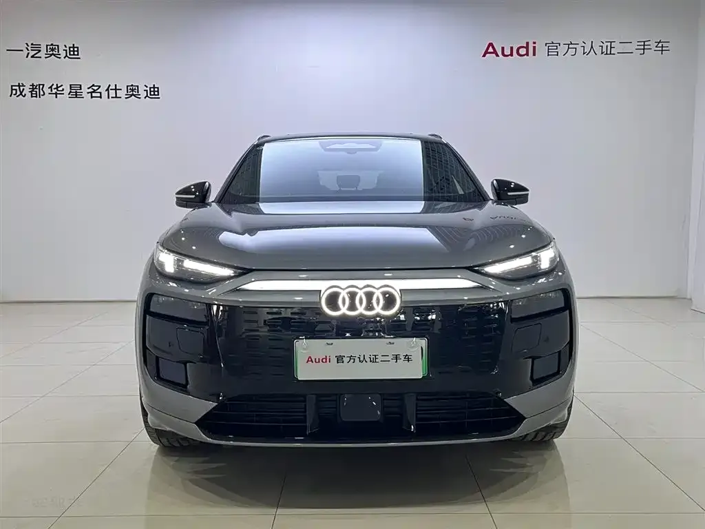 Audi Q6L e-tron — фото 2