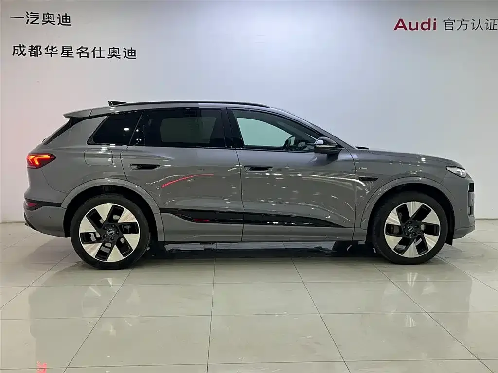 Audi Q6L e-tron — фото 3