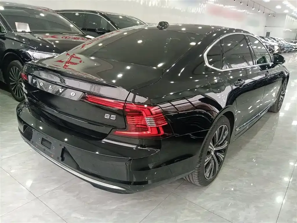 Volvo S90 — фото 10