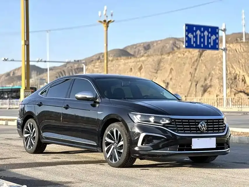 Volkswagen Passat — фото 5