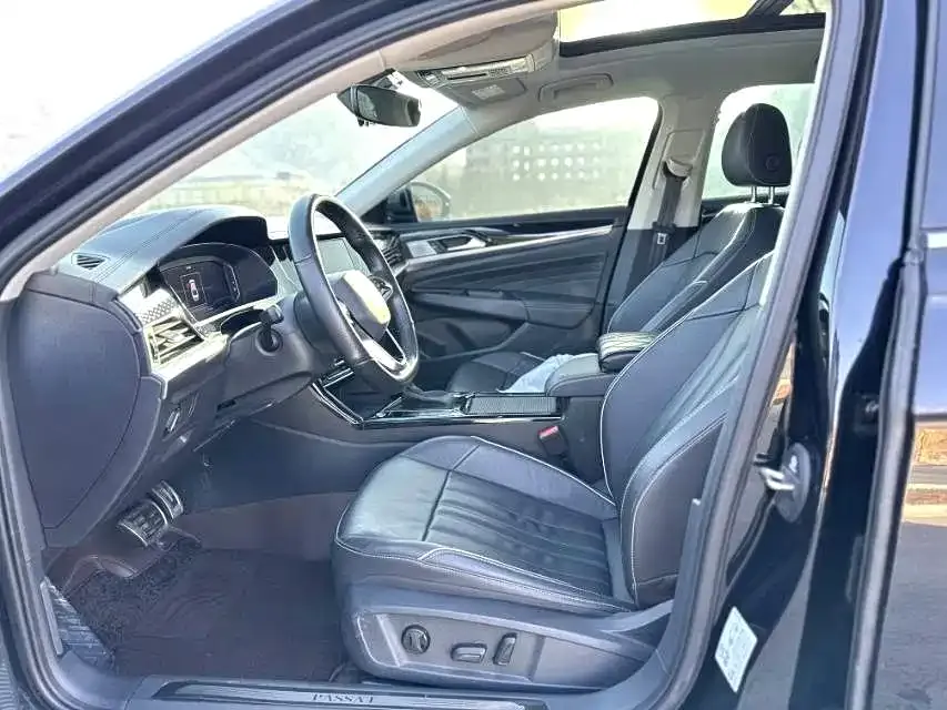Volkswagen Passat — фото 6