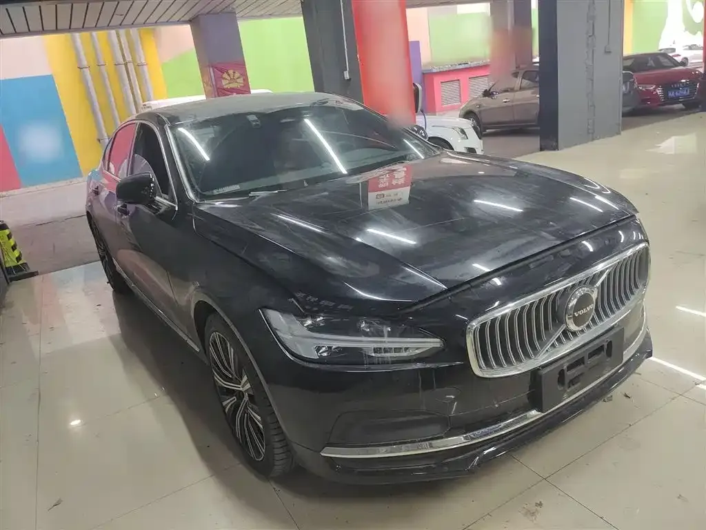 Volvo S90 — фото 10