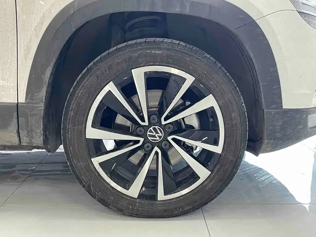 Volkswagen Tharu — фото 8