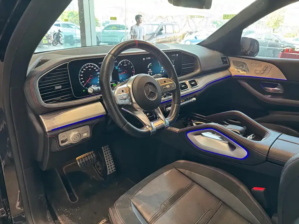 Mercedes-Benz GLE AMG — фото 7