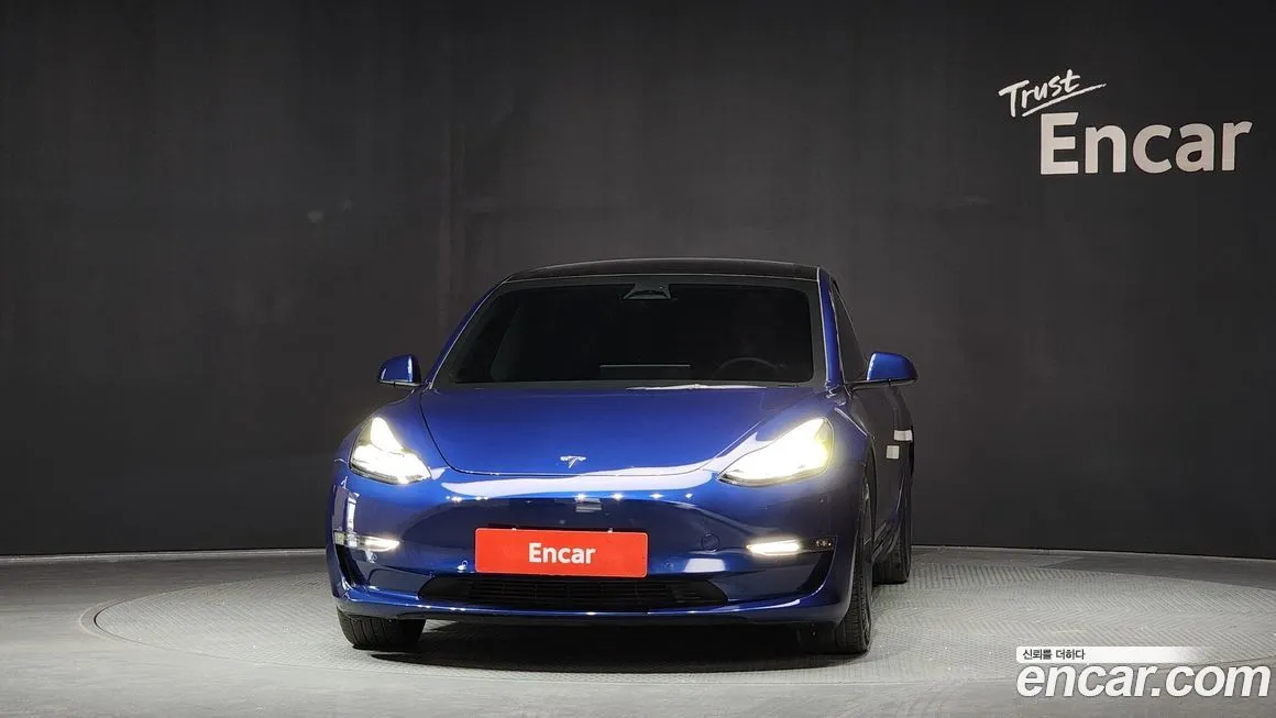 Tesla Model 3 — фото 3
