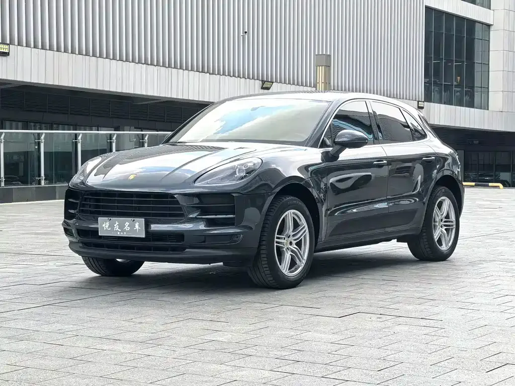 Porsche Macan — фото 1