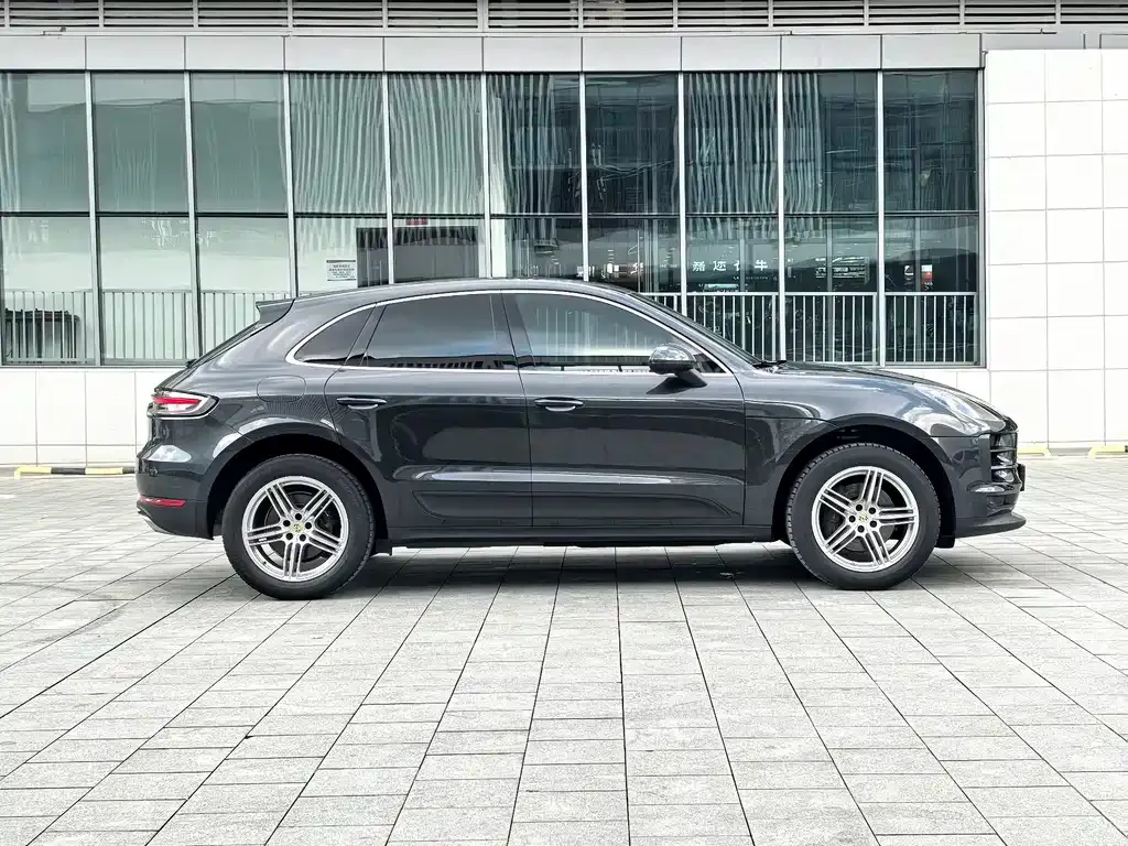 Porsche Macan — фото 6