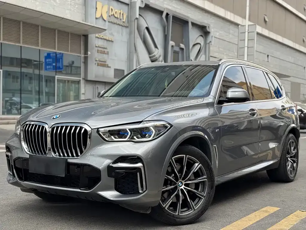BMW X5 — фото 1