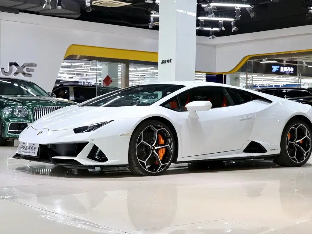 Lamborghini Huracan — фото 1