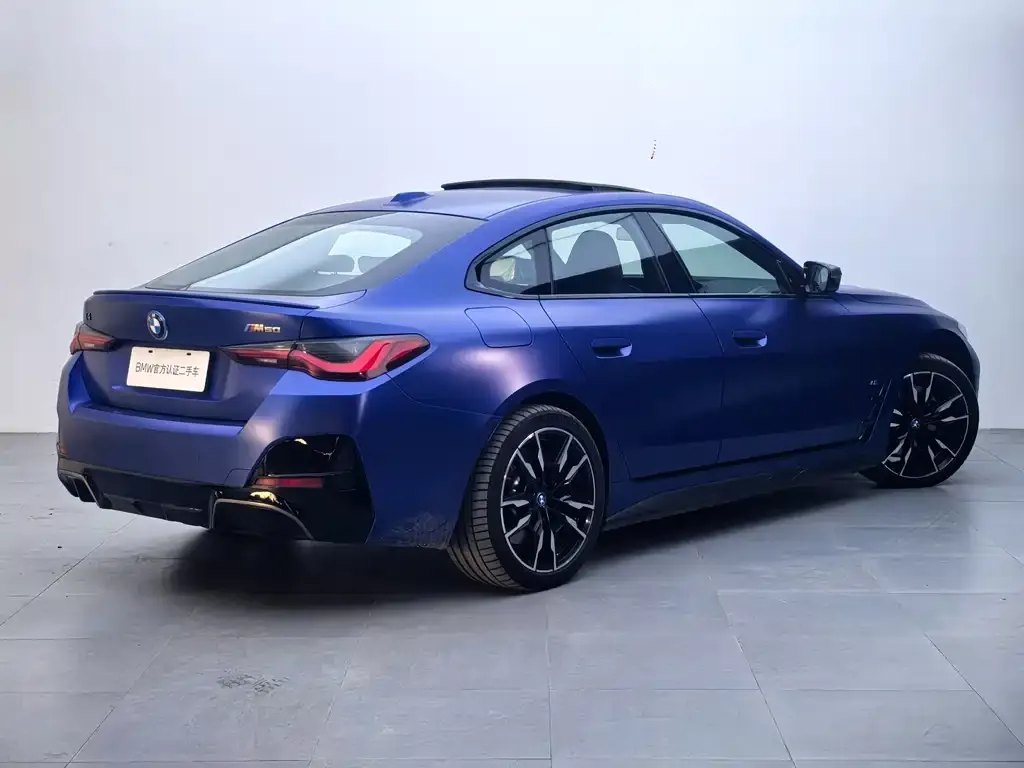 BMW i4 — фото 3