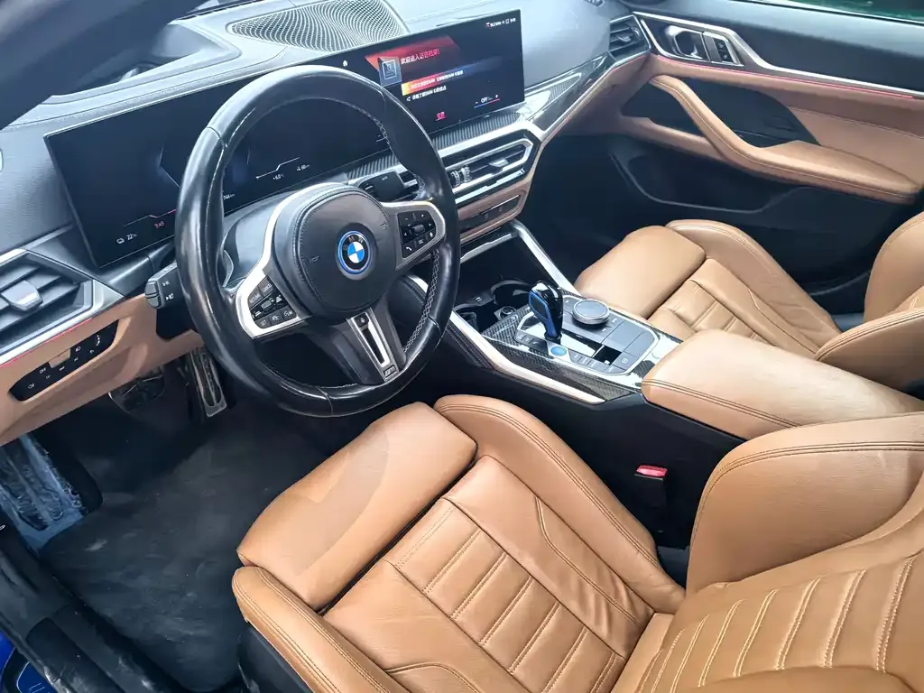 BMW i4 — фото 10