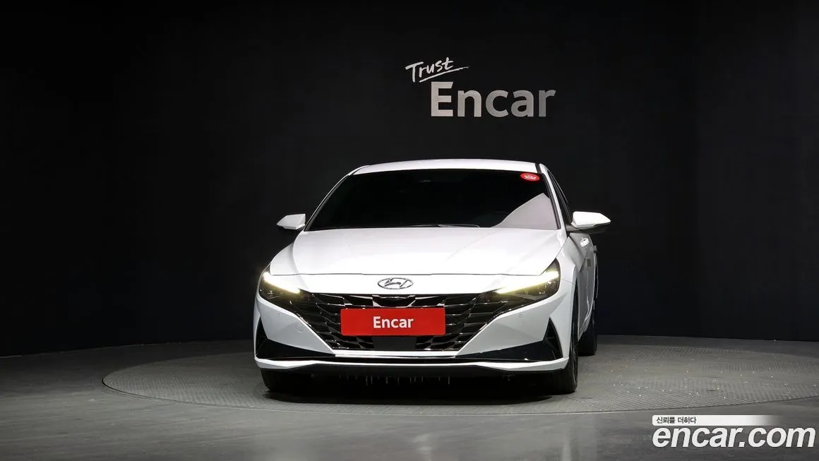 Hyundai AVANTE — фото 3