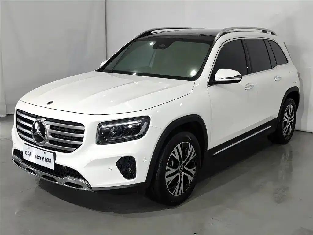 Mercedes-Benz GLB — фото 10