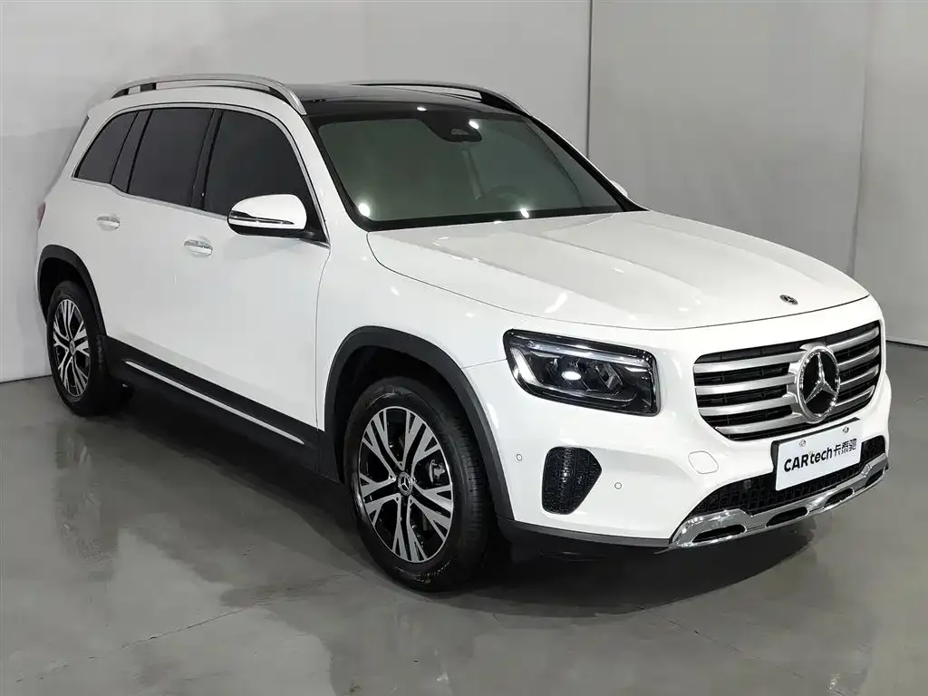 Mercedes-Benz GLB — фото 3