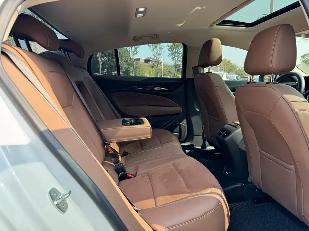 Buick Regal — фото 7