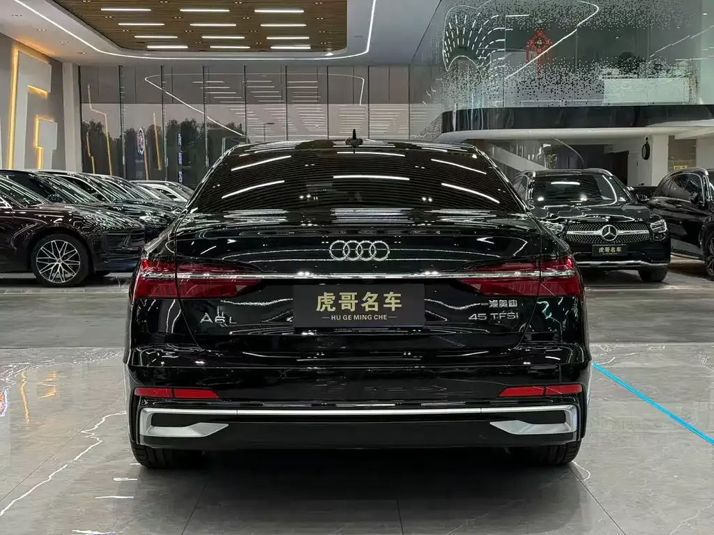 Audi A6L — фото 5