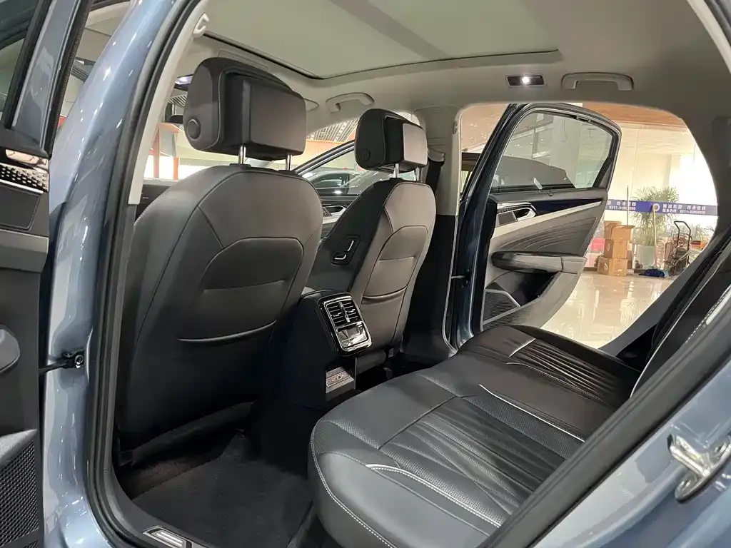Volkswagen Passat — фото 3