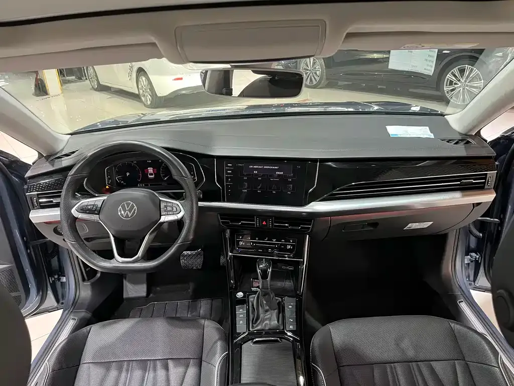 Volkswagen Passat — фото 4