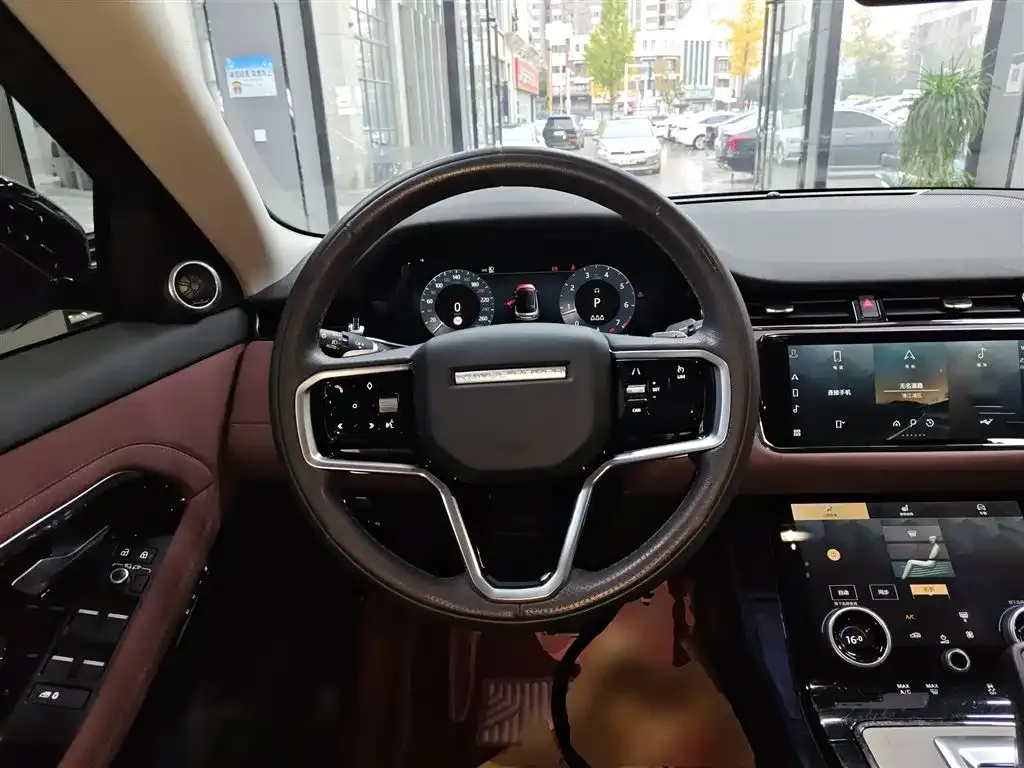Land Rover Evoque — фото 8